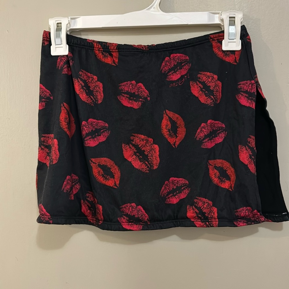 Omighty smooch skirt